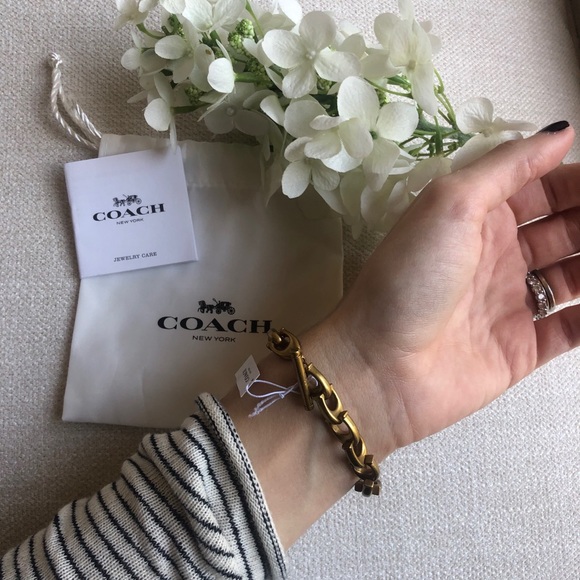 NWT Retired Coach | Gold Sculpted Chain Bracelet - Picture 5 of 8